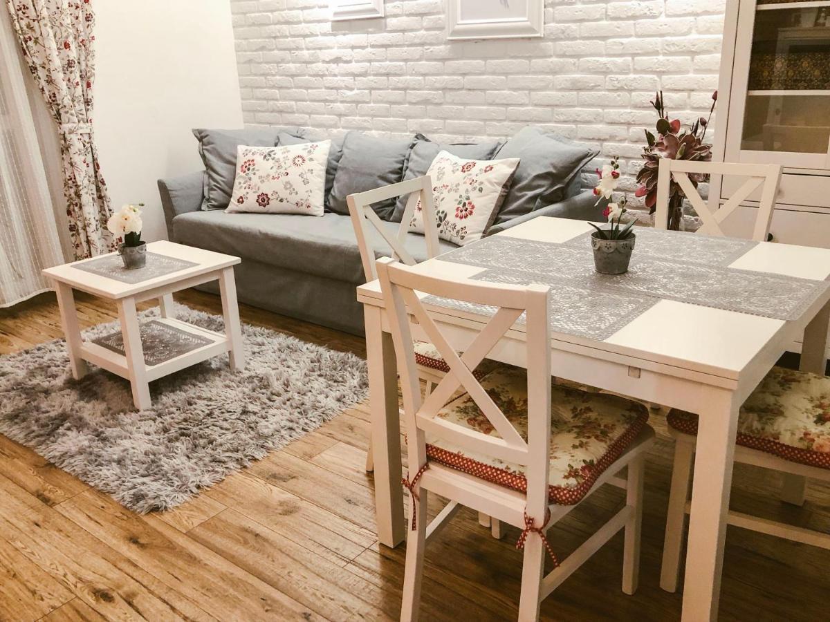 Apartament Luscinia Z 2 Sypialniami Cracovie Extérieur photo